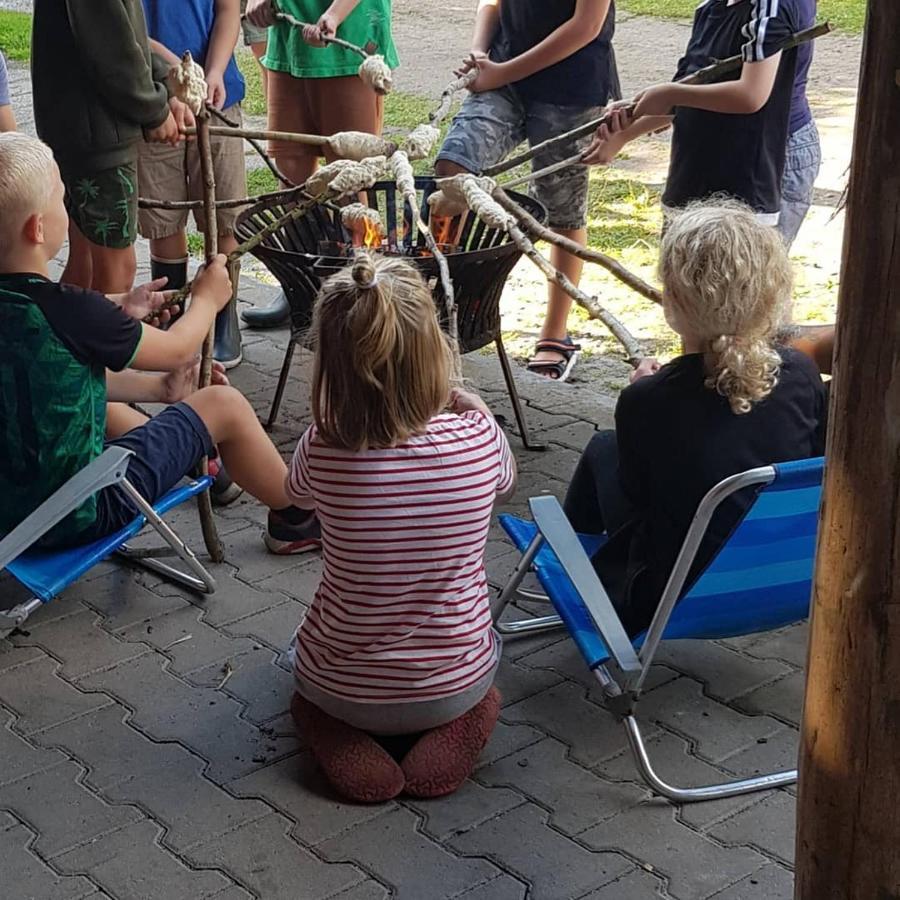 Basic Ingerichte Vouwwagen Op Camping Westenenk, Wijster Eksteriør billede